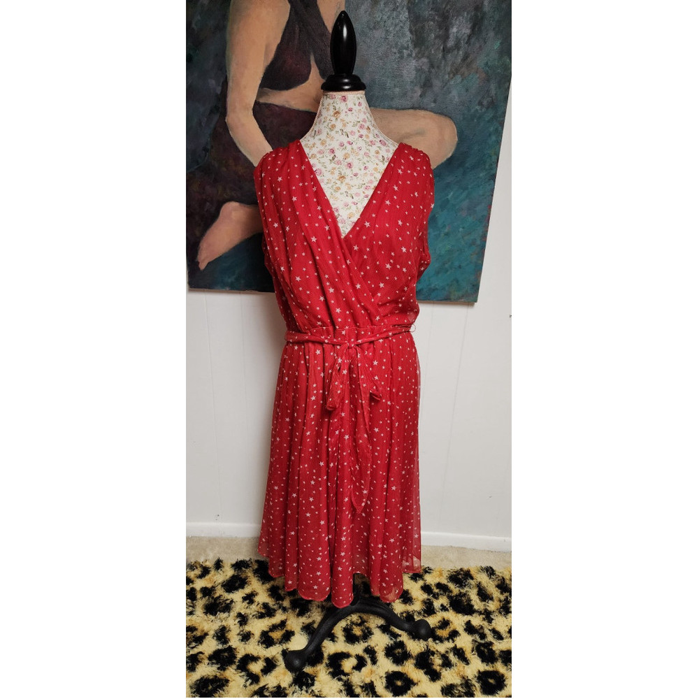 Roz and Ali red stars dress 16